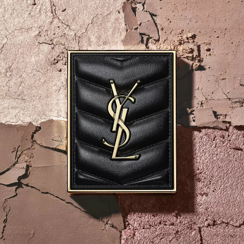 COUTURE MINI CLUTCH